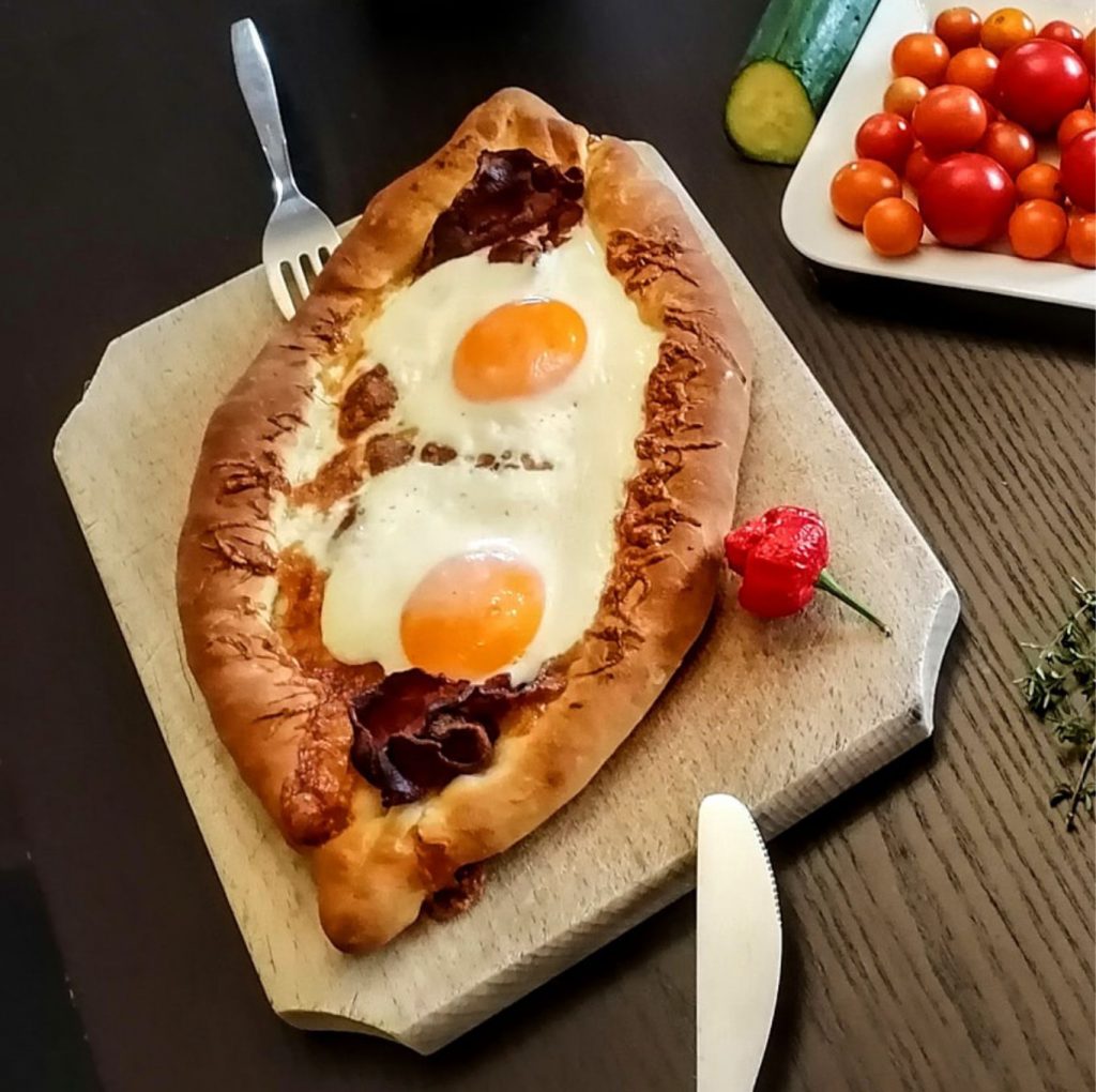 Chačapuri – gruzínska loďka z cesta