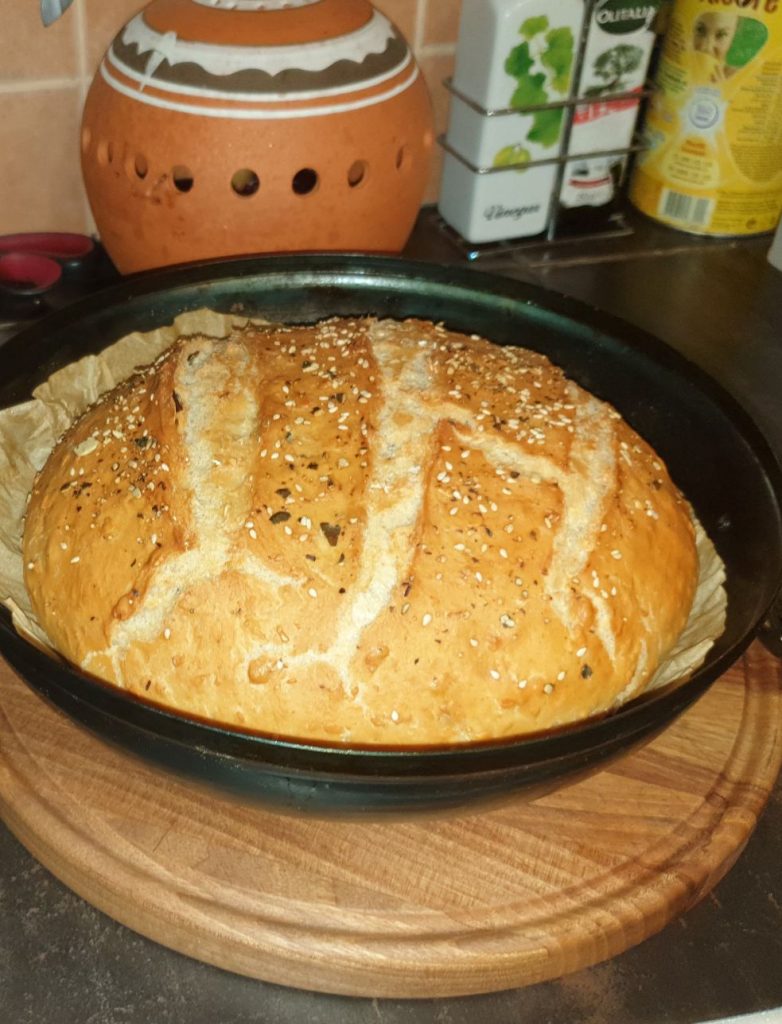 Ovsený chlieb s tekvicovými semienkami v UFO family disku