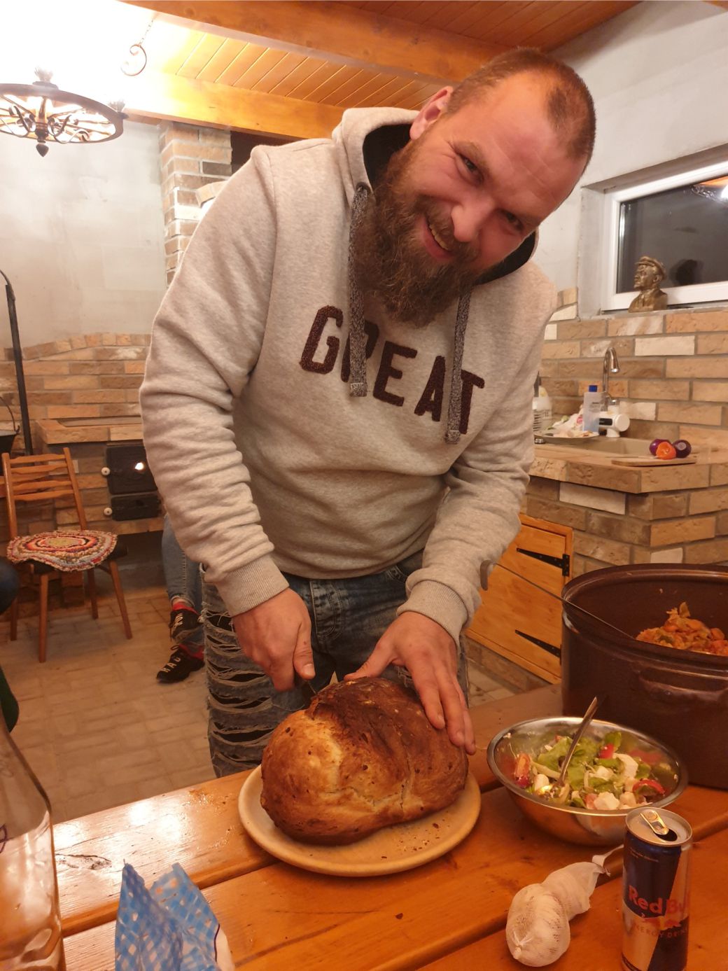 domáci chlieb upečený v peci na drevo Pecmaniak